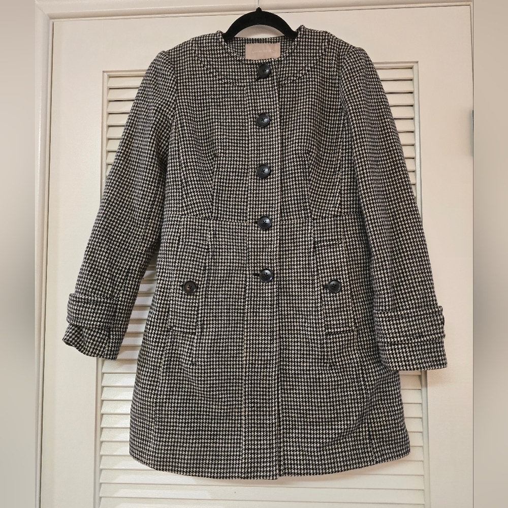 Banana Republic - Black & White Houndstooth Coat Jacket With Pockets